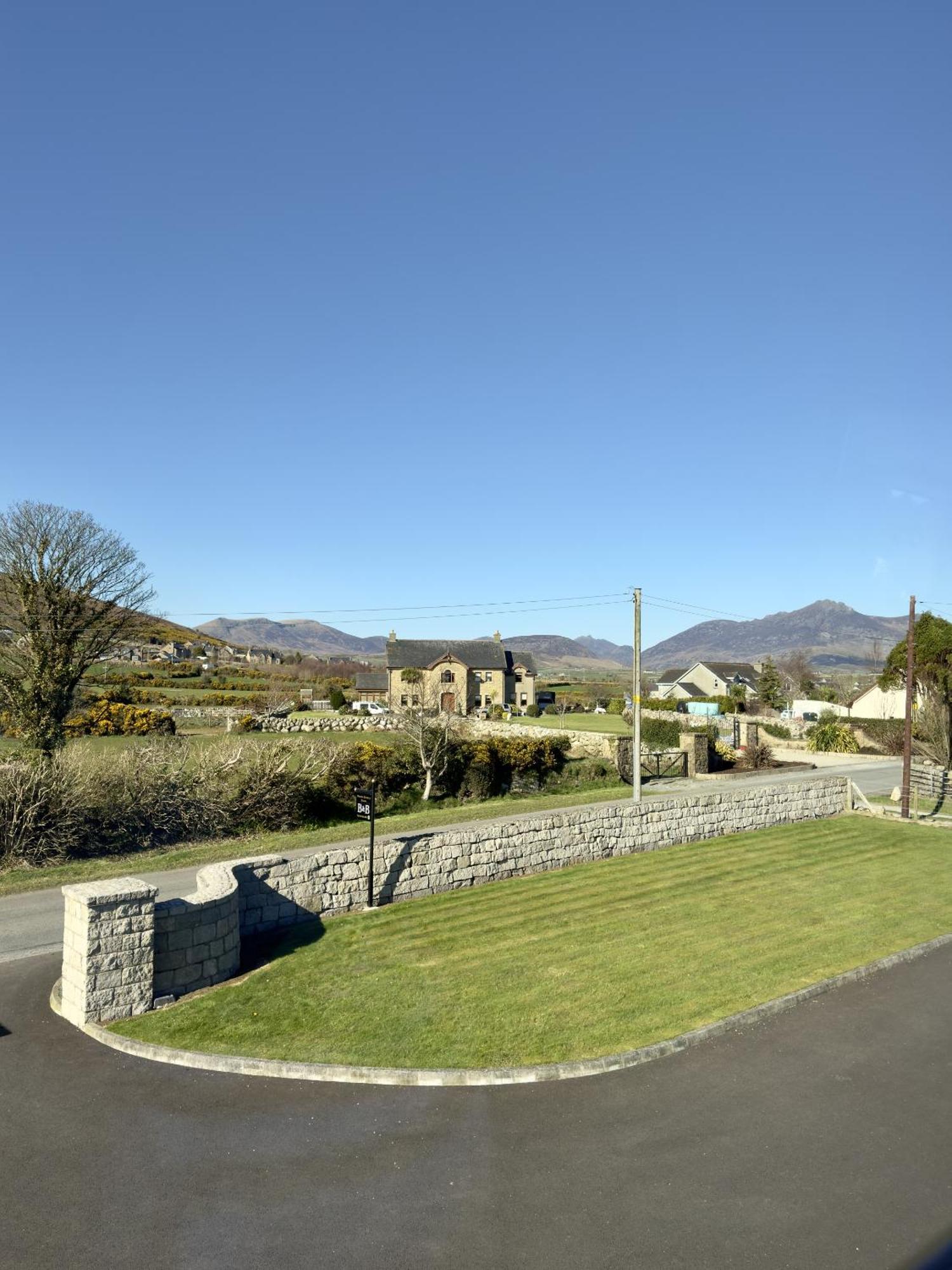 Mourne Country House Bed And Breakfast Kilkeel Ruang foto